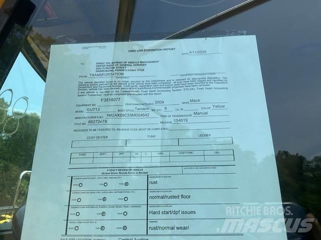 Mack GU713 Снежные отвалы и плуги