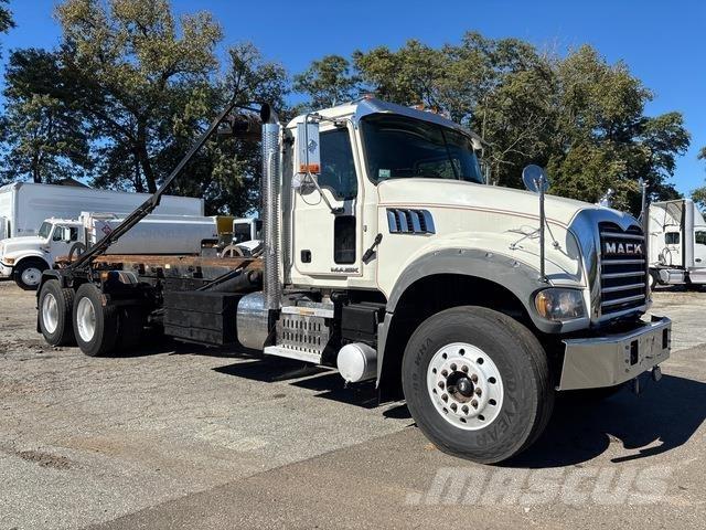 Mack GU713 Скиповые погрузчики