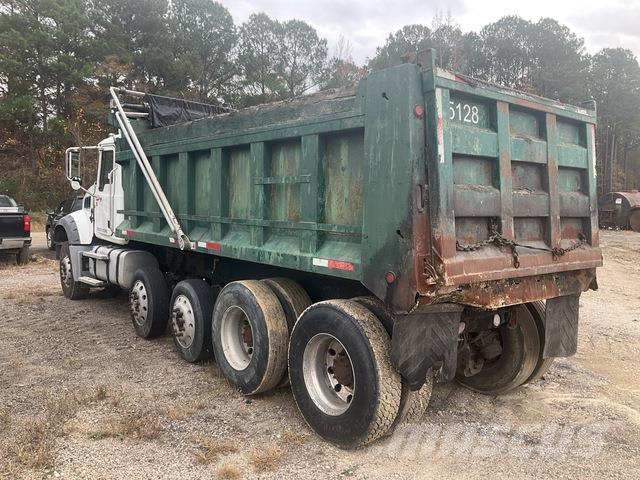 Mack GU713 Грузовики-Самосвалы