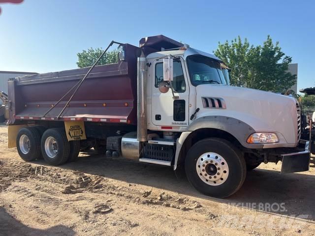Mack GU813 Грузовики-Самосвалы