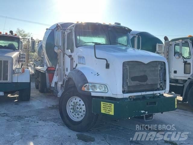 Mack GU813 Специальные грузовики