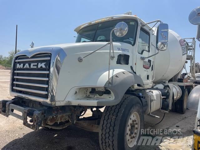 Mack GU813 Специальные грузовики