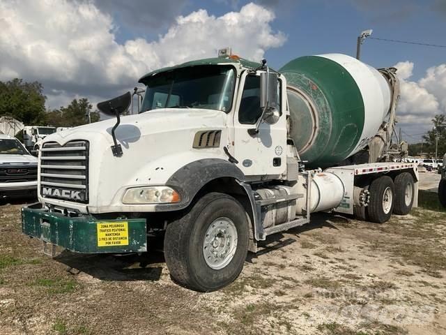 Mack GU813 Специальные грузовики