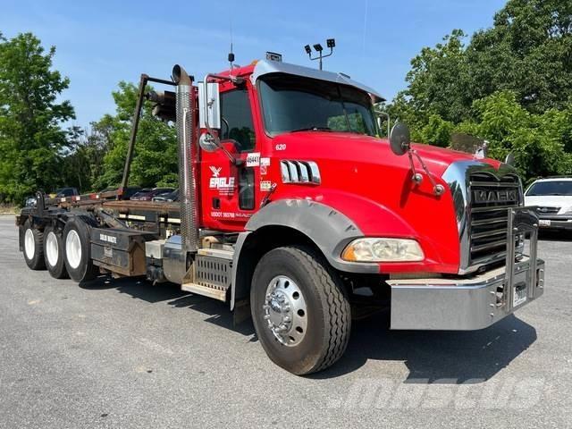 Mack GU813 Скиповые погрузчики