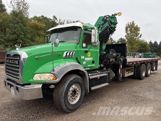 Mack GU813 Специальные грузовики