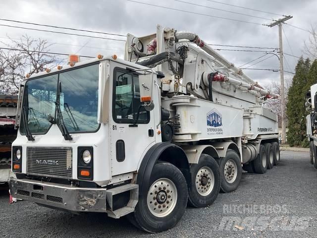 Mack MR688S Бетононасосы