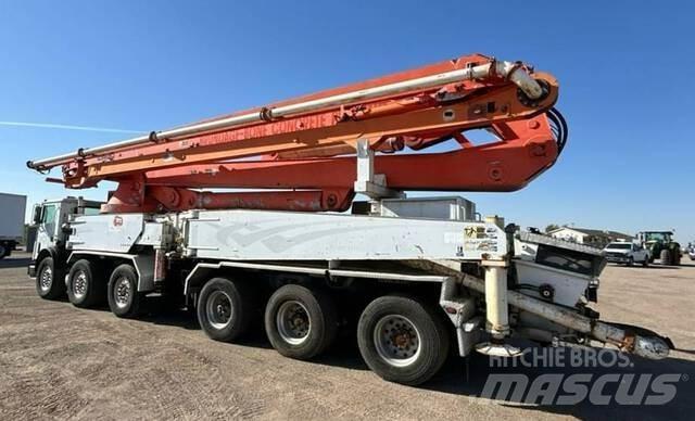 Mack MR688S Бетононасосы