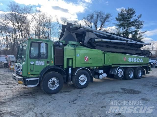 Mack MRU613 Бетононасосы