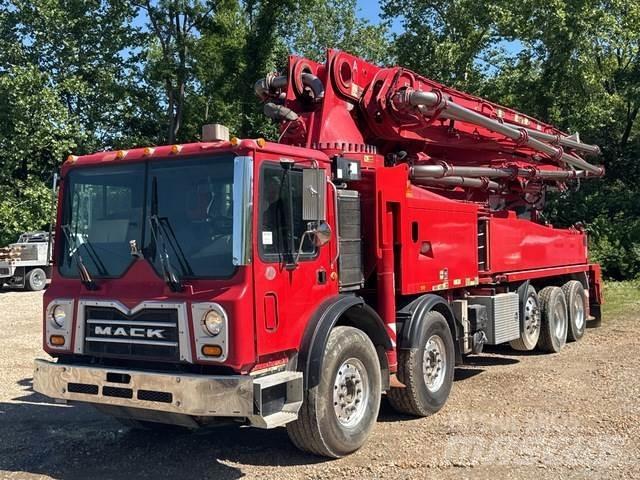 Mack MRU613 Бетононасосы