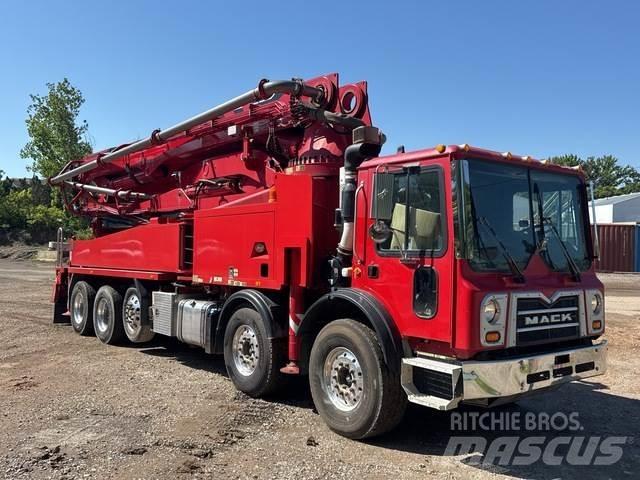 Mack MRU613 Бетононасосы