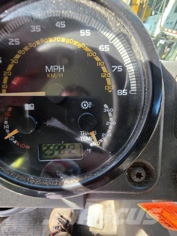 Mack MRU613 Мусоровозы