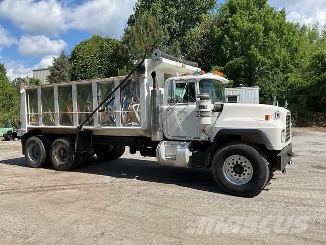 Mack RD600 Грузовики-Самосвалы