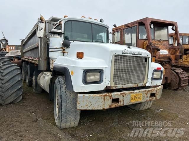 Mack RD688S Грузовики-Самосвалы