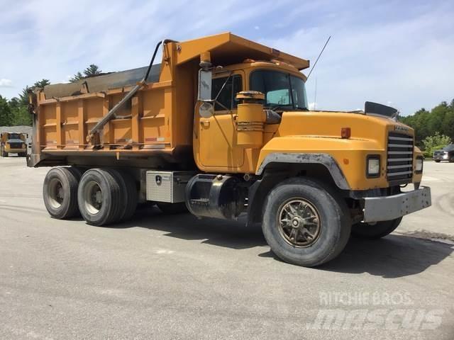 Mack RD688S Грузовики-Самосвалы