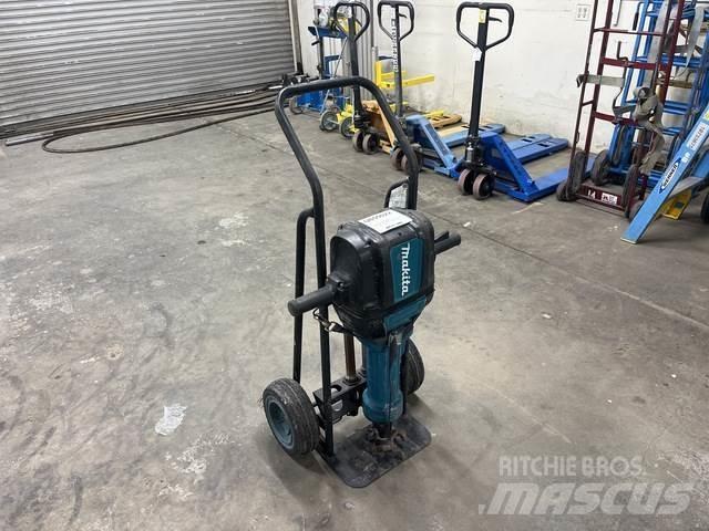 Makita HM1812 Строительная техника - Другие
