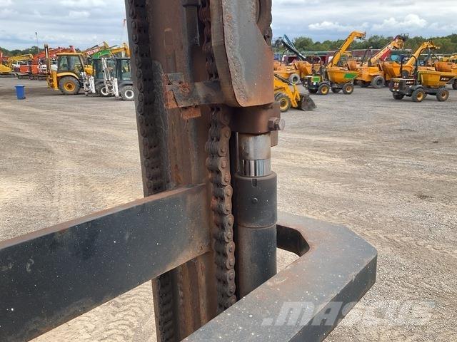 Manitou M26-4 Внедорожные погрузчики