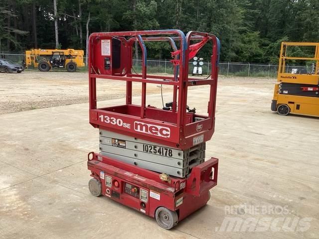 MEC 1330SE Ножничные подъемники