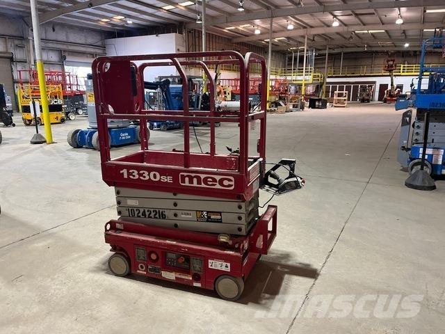 MEC 1330SE Ножничные подъемники