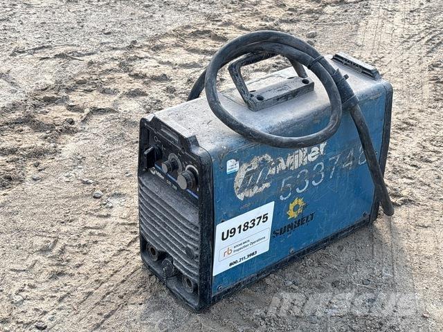 Miller CST-280 Сварочные аппараты