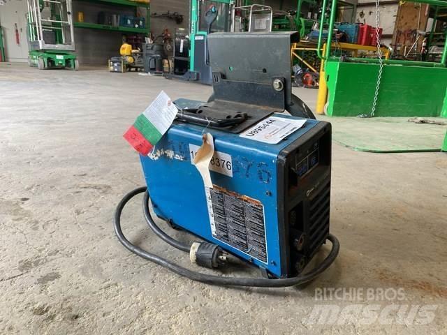 Miller CST 282 Сварочные аппараты