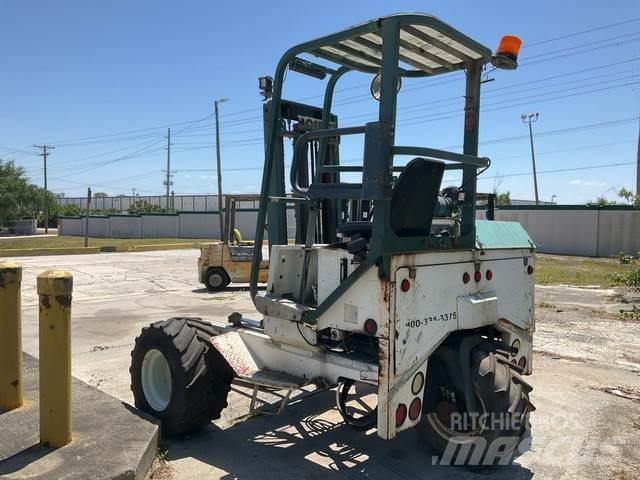 Moffett M5000 Прицепные вилочные погрузчики