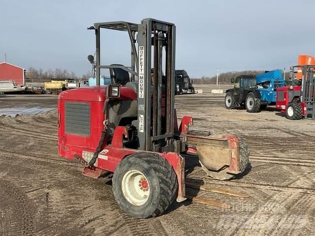 Moffett M55 Прицепные вилочные погрузчики