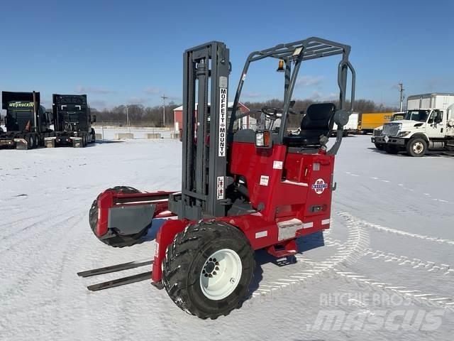 Moffett M55 Строительная техника - Другие