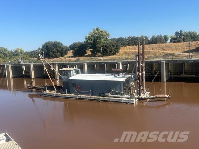  Moore Земснаряды / баржи