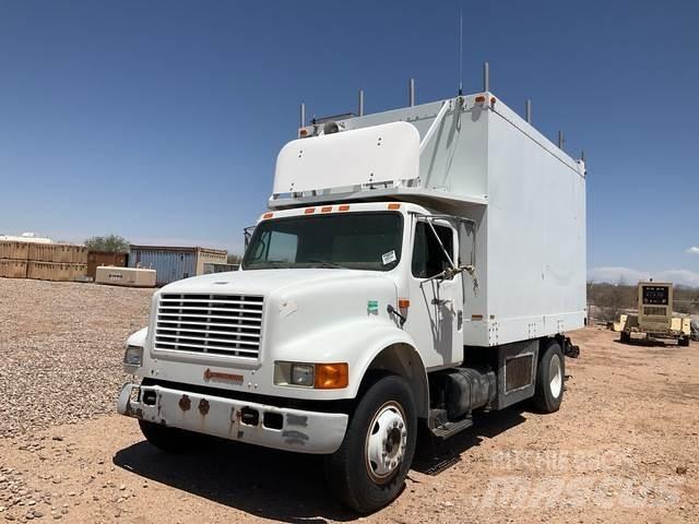 Navistar 4700 Грузовики-Фургоны