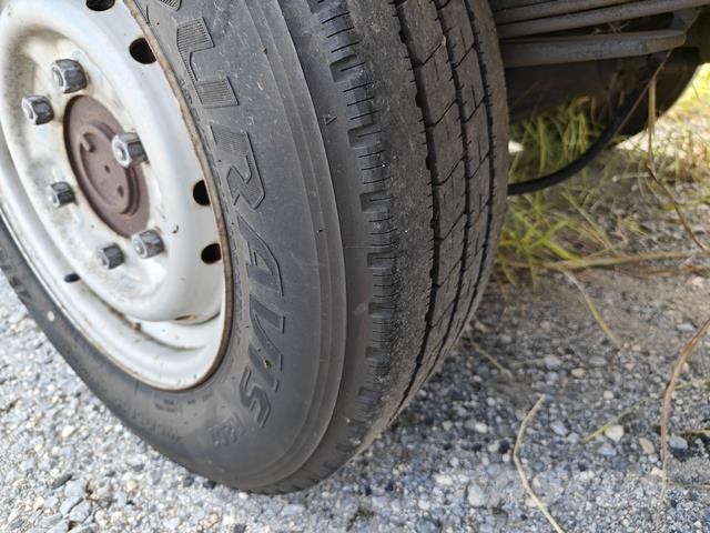 Nissan ATLAS Грузовики-платформы/боковая разгрузка