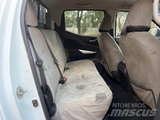 Nissan Navara Бортовые фургоны