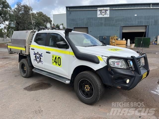 Nissan Navara Бортовые фургоны