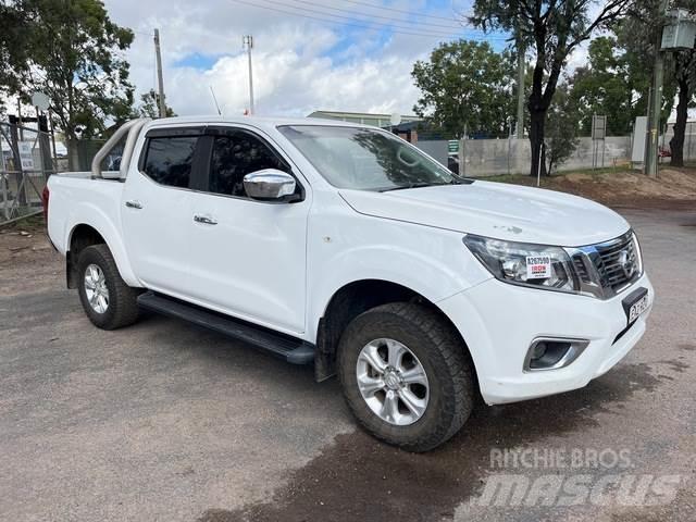 Nissan Navara Бортовые фургоны