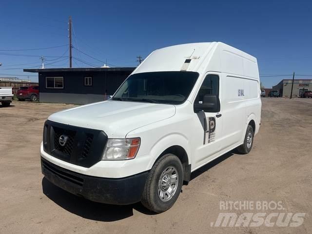 Nissan NV Изотермический фургон