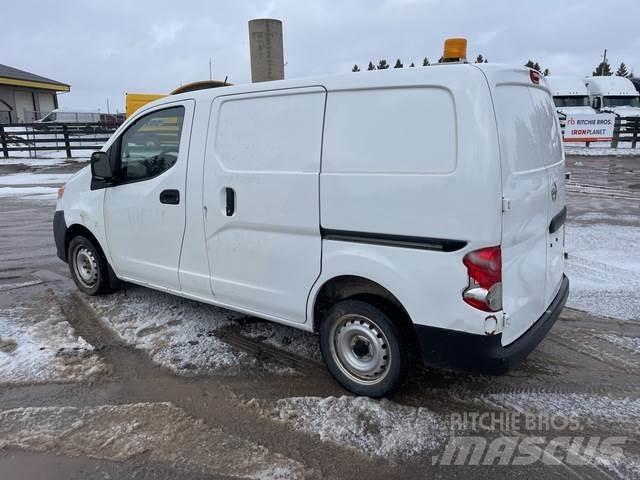 Nissan NV200 Изотермический фургон