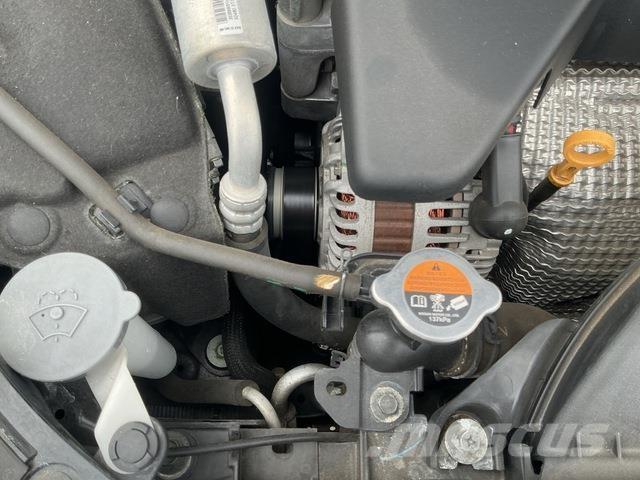 Nissan TEANA Легковые автомобили