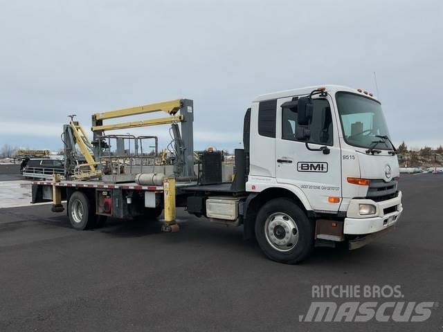 Nissan UD3300 Строительная техника - Другие