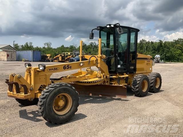 Noram 65E Грейдеры