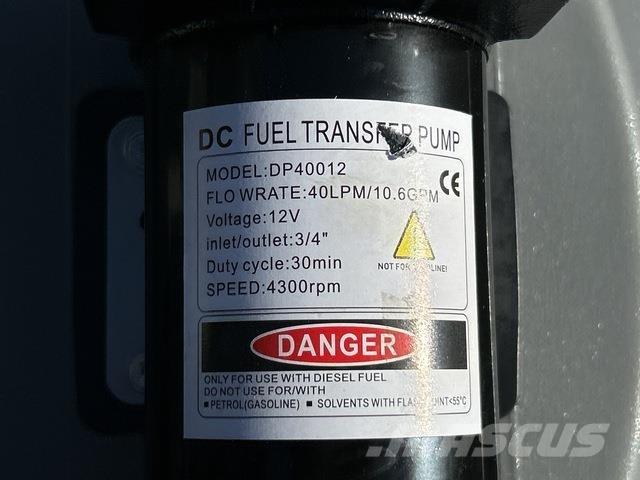  Olsen DD200 Баки для топлива и присадок