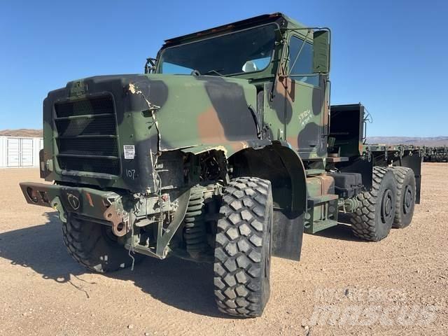 Oshkosh  Грузовики-Фургоны
