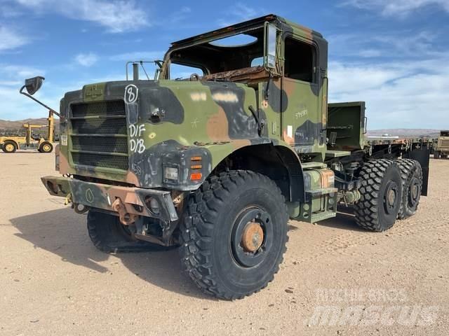 Oshkosh  Грузовики-Фургоны