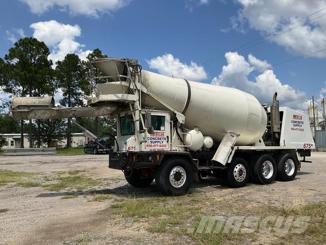 Oshkosh  Специальные грузовики