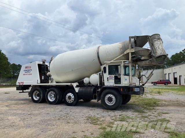 Oshkosh  Специальные грузовики