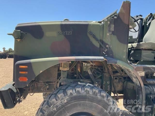 Oshkosh AMK23A1 Грузовики-Фургоны