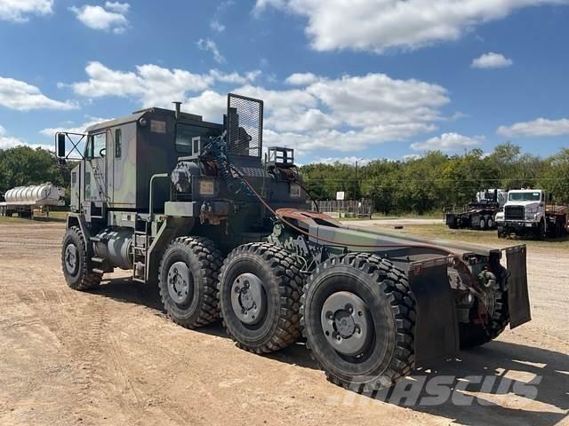 Oshkosh M1070 Грузовые эвакуаторы