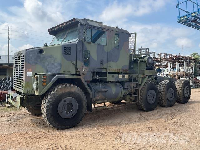 Oshkosh M1070 Грузовые эвакуаторы