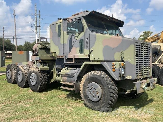 Oshkosh M1070 Грузовые эвакуаторы