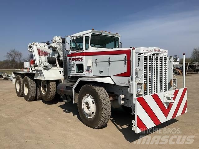Oshkosh M911 Грузовые эвакуаторы