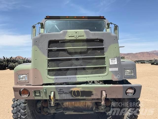 Oshkosh MK29 Грузовики-Самосвалы