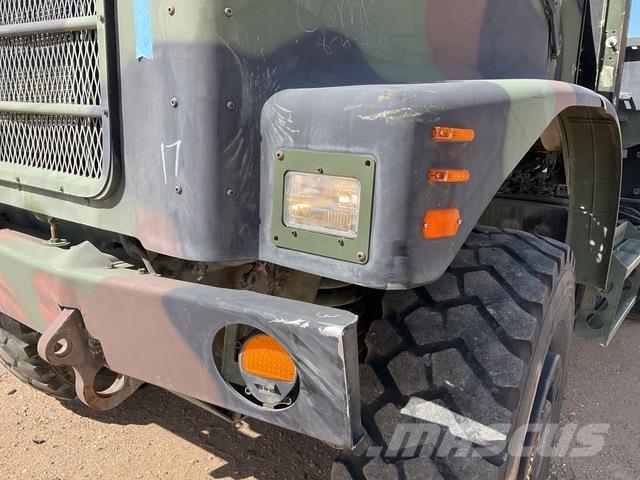 Oshkosh MTVR Грузовики-Фургоны